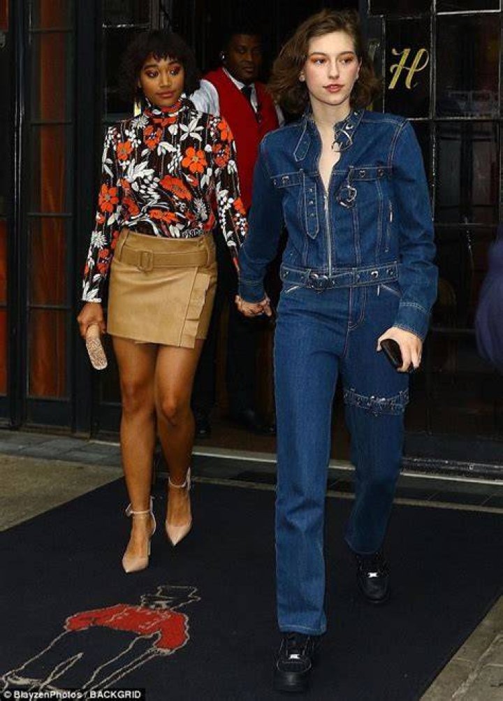 Amandla Stenberg and Girlfriend King Princess Attend MTV VMAs E