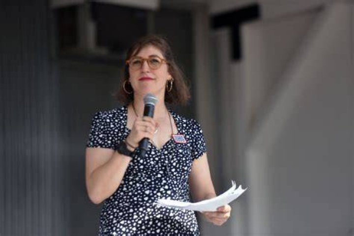 Mayim Bialik's Daughter Miles Roosevelt Bialik Stone Biography, Age