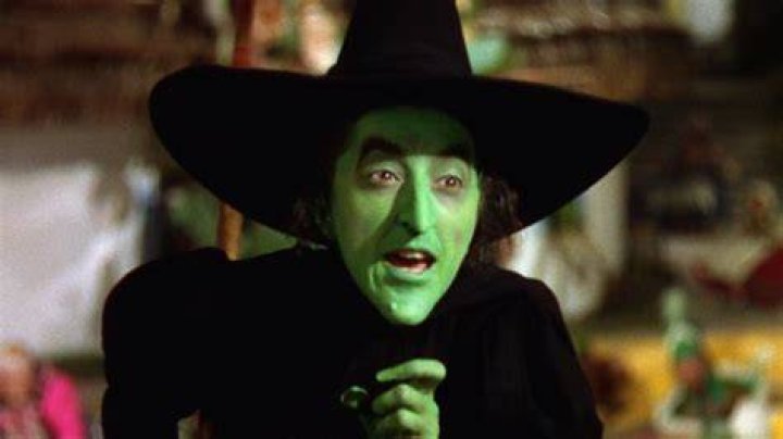 Movie Sets That Were Completely Cursed