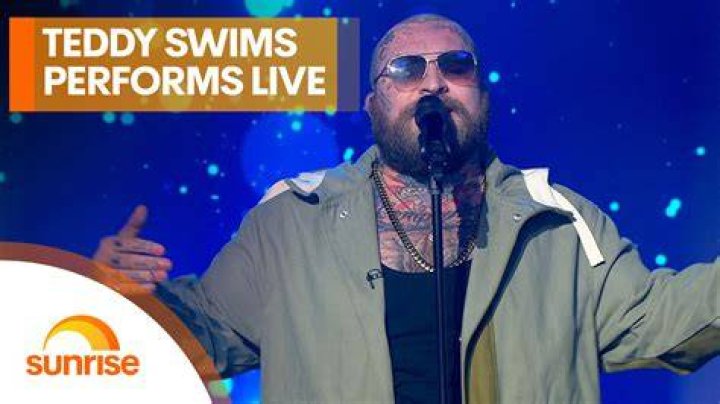 Teddy Swims Gushes Over Kelly Clarkson and Celeb Fan Reaction to 'Lose